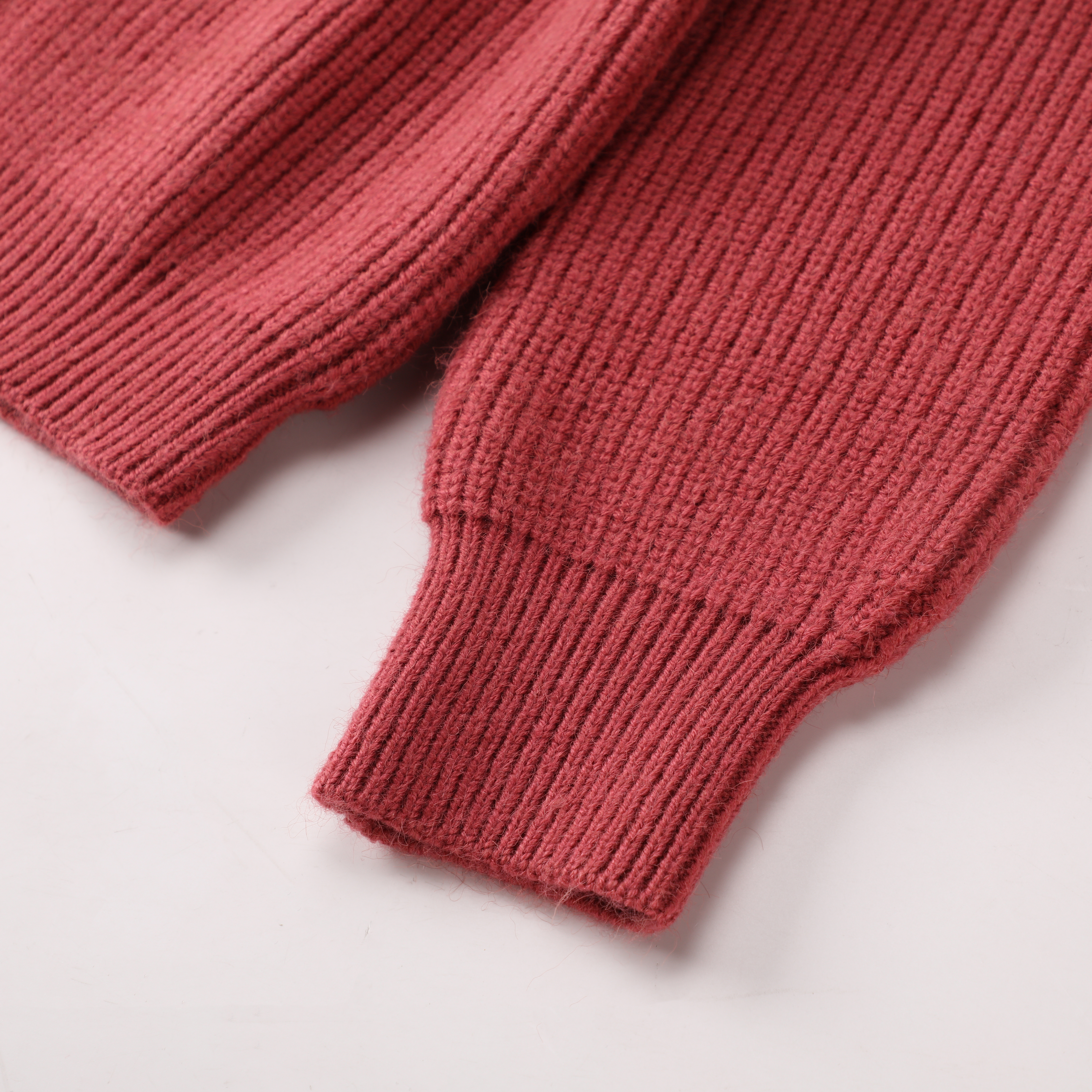 숙녀를 위한 고품질 겨울 OEM 주문 빨간 긴 소매 v-목 여자 최고 니트 스웨터 카디건