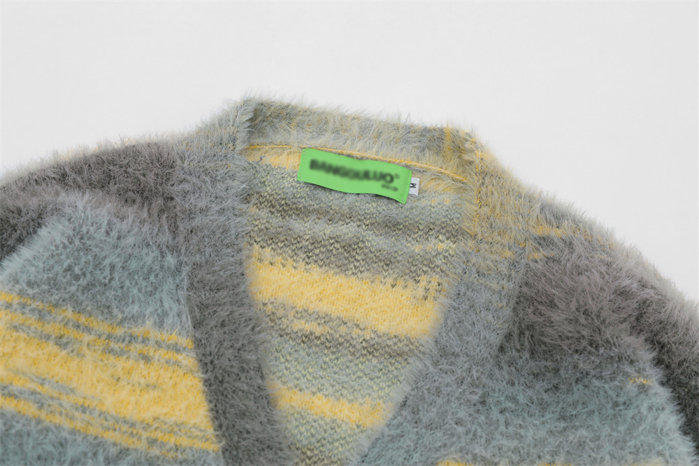 OEM 주문 가을 겨울 남자 연약한 모헤어 니트 V 목 니트 줄무늬 코트 가디건 스웨터 