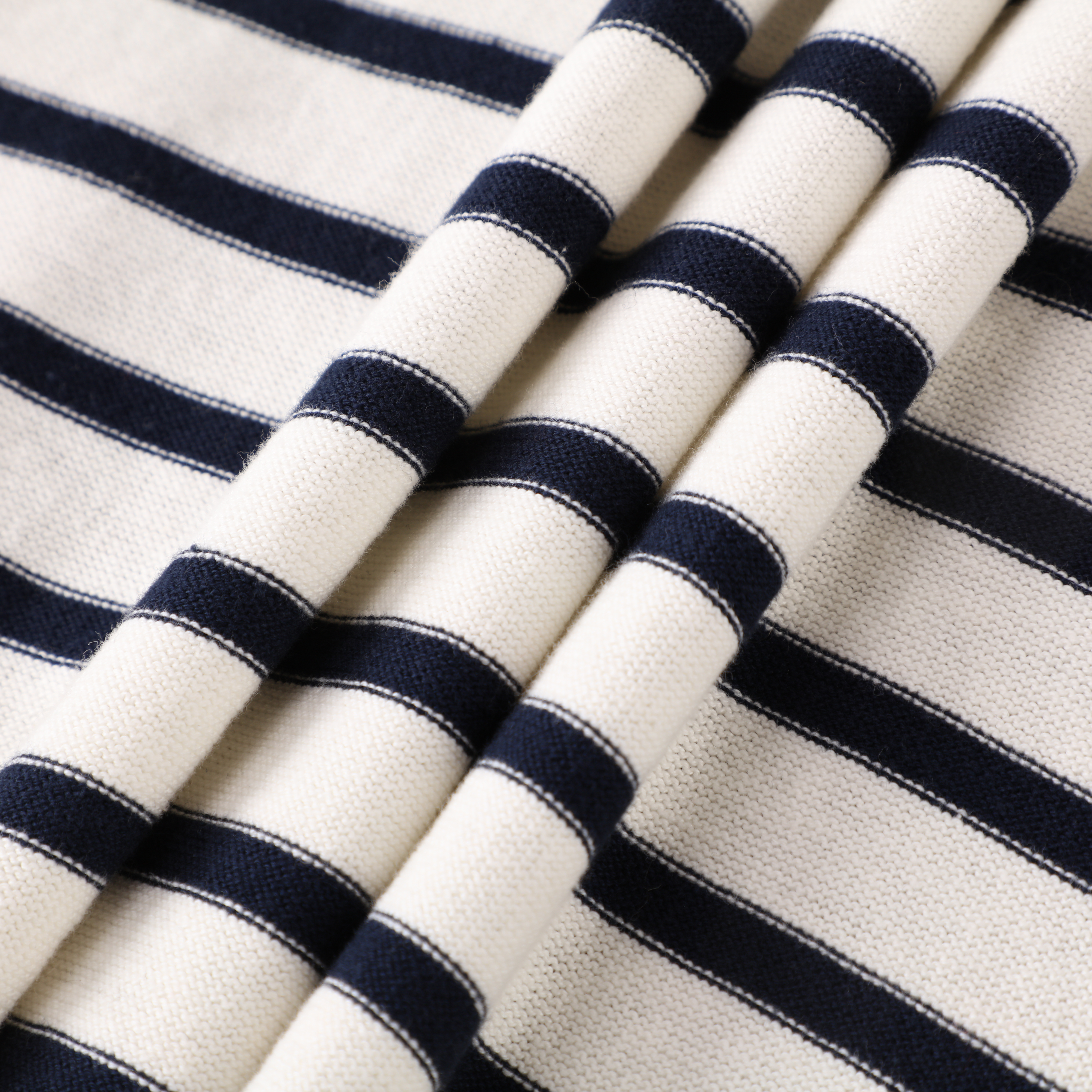 겨울 OEM 사용자 정의 스트라이프 긴 소매 v-넥 느슨한 여성 숙녀 풀오버 니트 스웨터