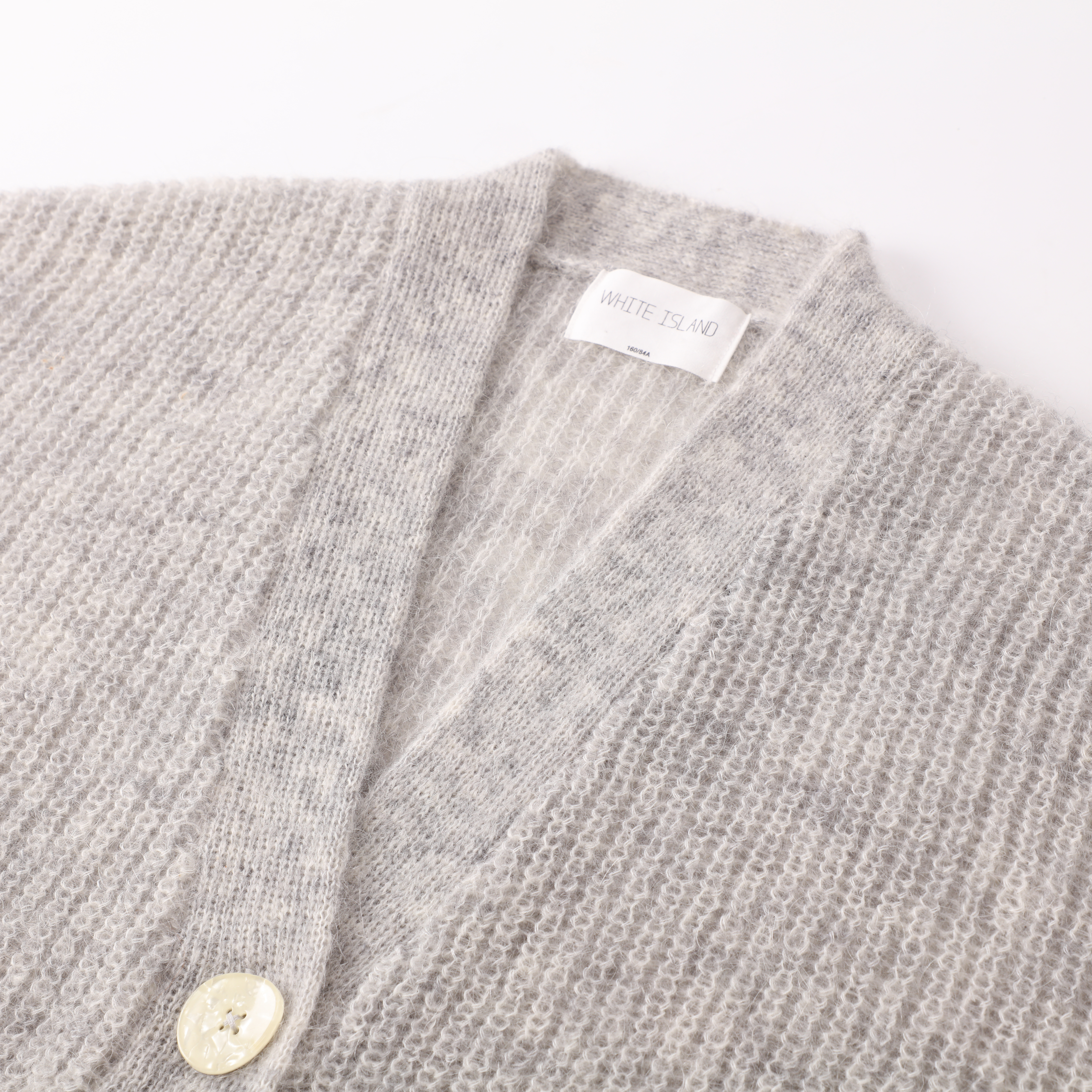 겨울 OEM 주문 회색 긴 소매 V-목 여성 부드러운 모직 니트 탑 스웨터 카디건(숙녀용)