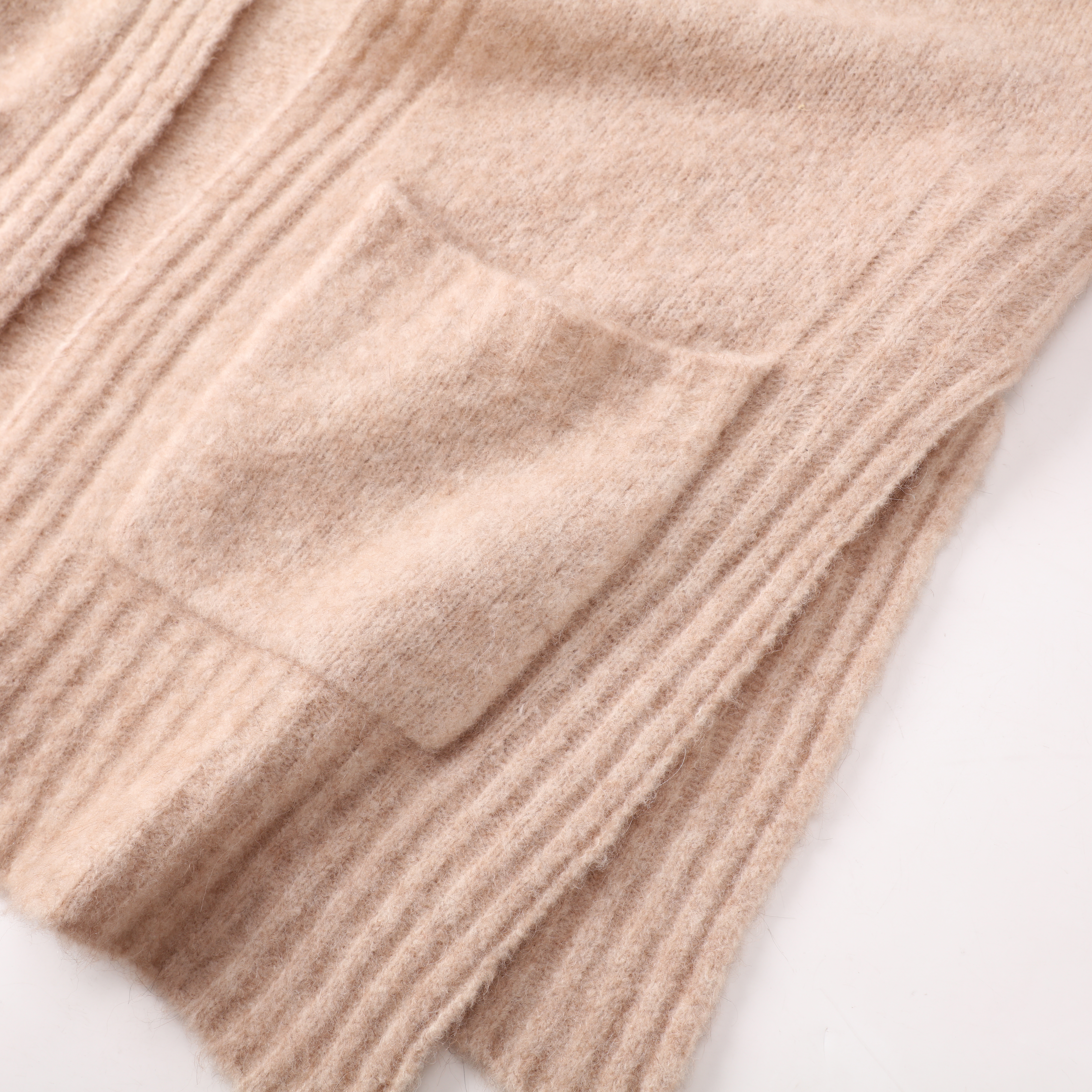 OEM 맞춤형 베이지 긴 소매 모직 여성 크로셰 뜨개질 탑 니트 스웨터 카디건(포켓 포함)